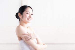 乾燥肌の改善方法5選！食生活やスキンケア方法、入浴等を見直そう！